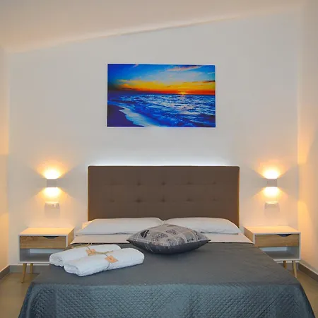 לינה וארוחת בוקר Valle Degli Ulivi Rooms