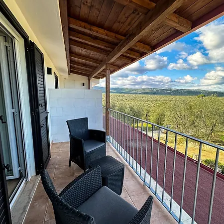 Valle Degli Ulivi Rooms ויאסטה