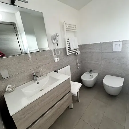Valle Degli Ulivi Rooms Bed and Breakfast 4*