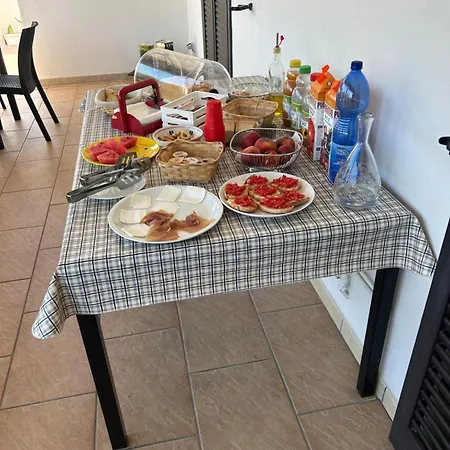 Valle Degli Ulivi Bed and Breakfast Βιέστε